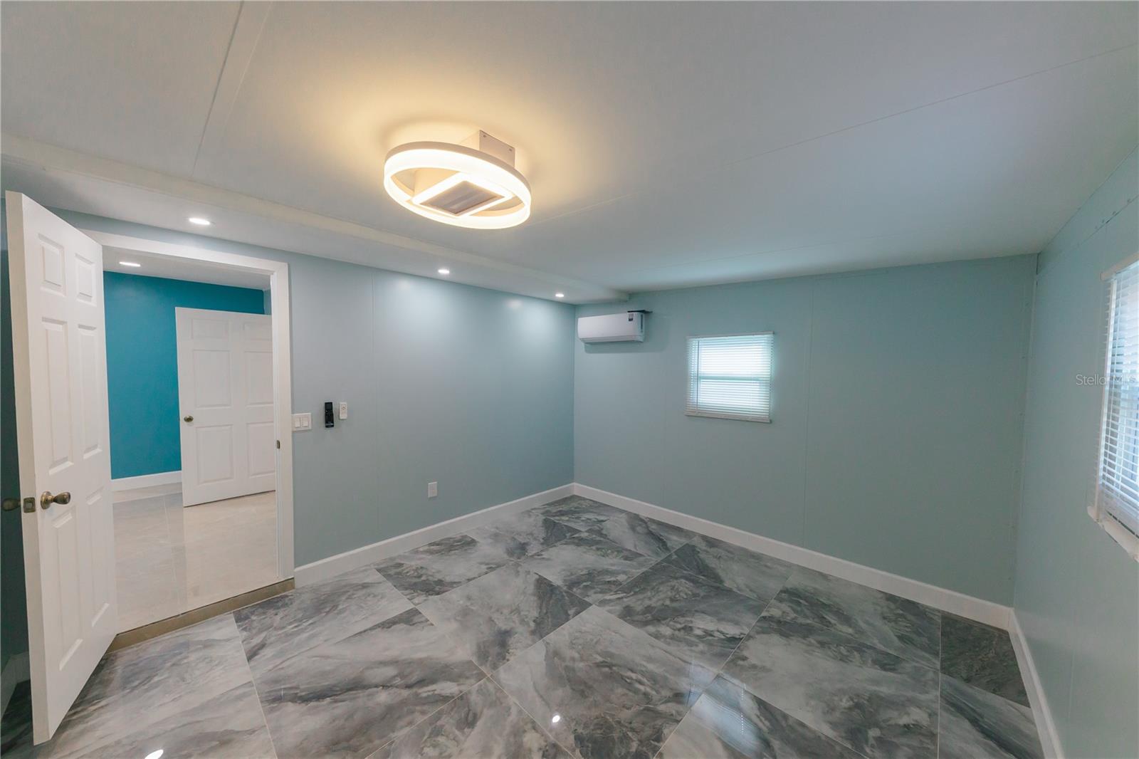 300 53RD ST W, BRADENTON, FL, 34209