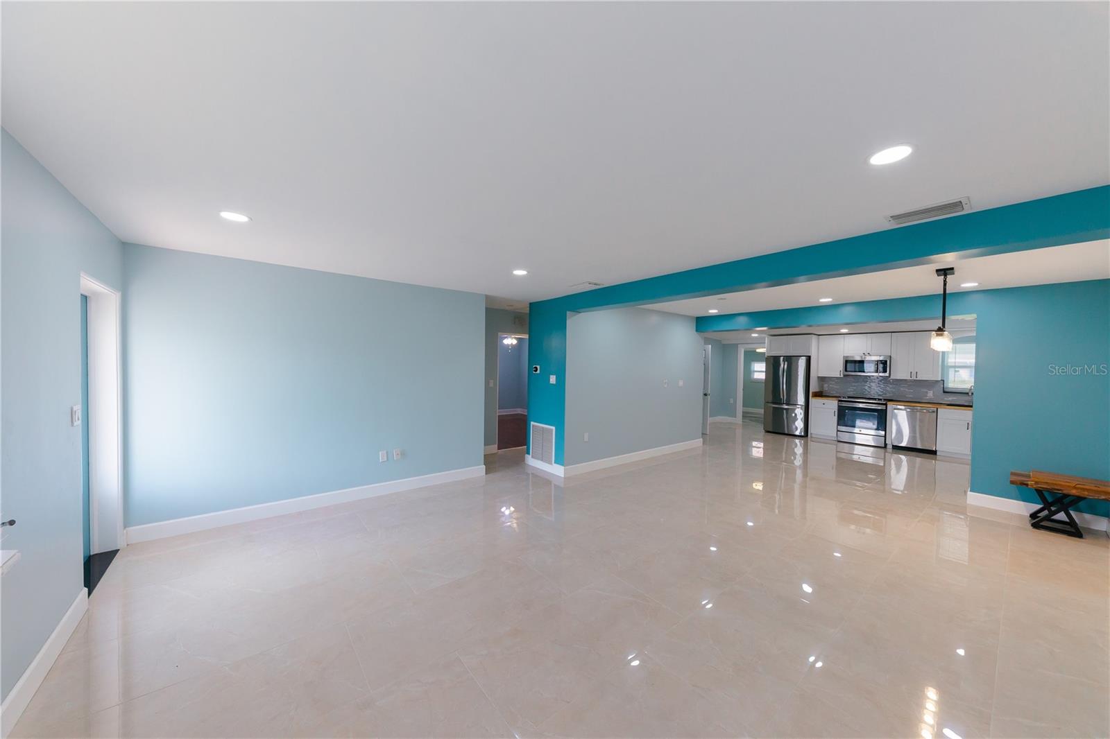 300 53RD ST W, BRADENTON, FL, 34209