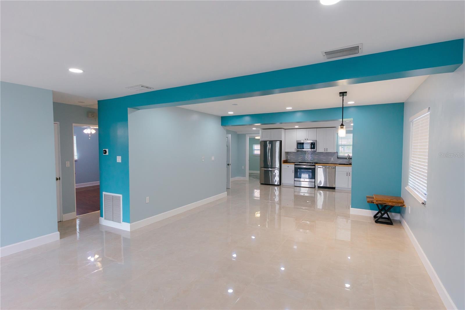 300 53RD ST W, BRADENTON, FL, 34209