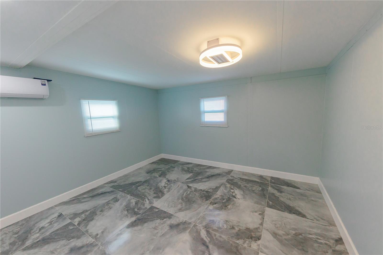 300 53RD ST W, BRADENTON, FL, 34209