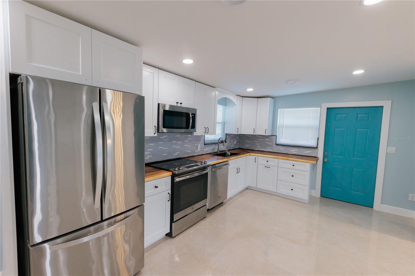 300 53RD ST W, BRADENTON, FL, 34209