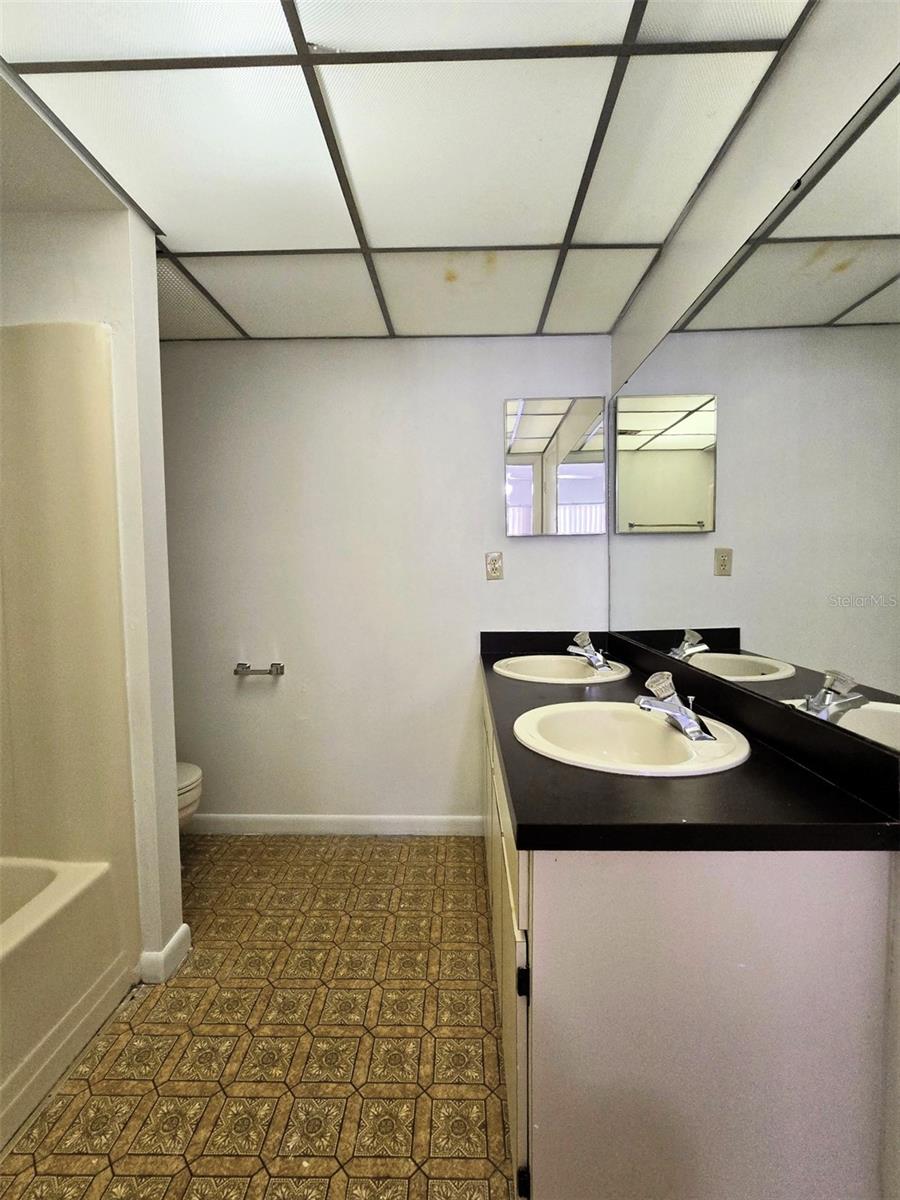 702 LUCAYA DR, KISSIMMEE, FL, 34758