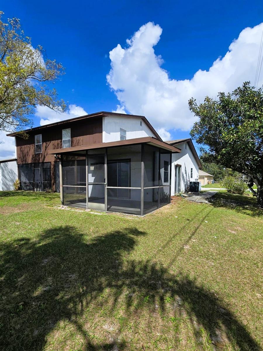 702 LUCAYA DR, KISSIMMEE, FL, 34758