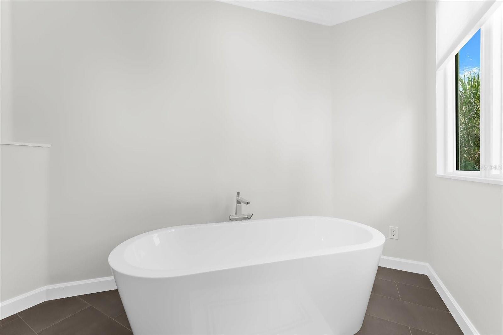 3941 HAMILTON CLUB CIR #9, SARASOTA, FL, 34242