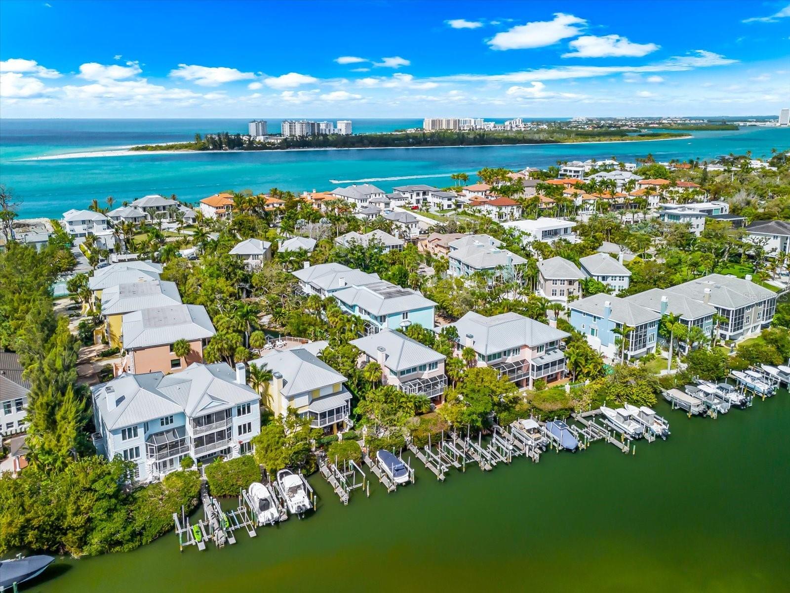 3941 HAMILTON CLUB CIR #9, SARASOTA, FL, 34242