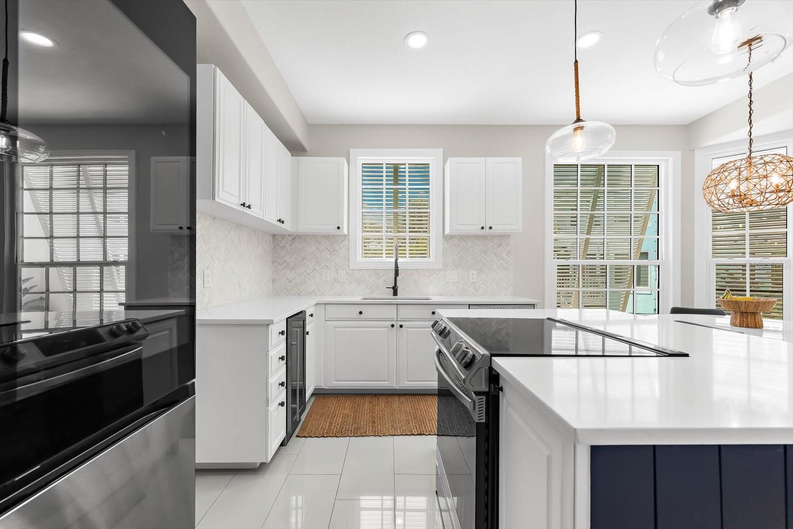 3941 HAMILTON CLUB CIR #9, SARASOTA, FL, 34242