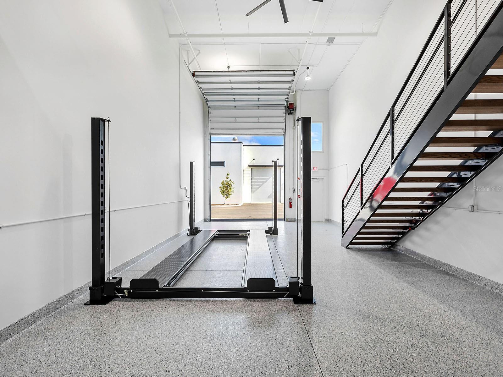 5421 COMMUNICATIONS PKWY #58, LAKEWOOD RANCH, FL, 34240