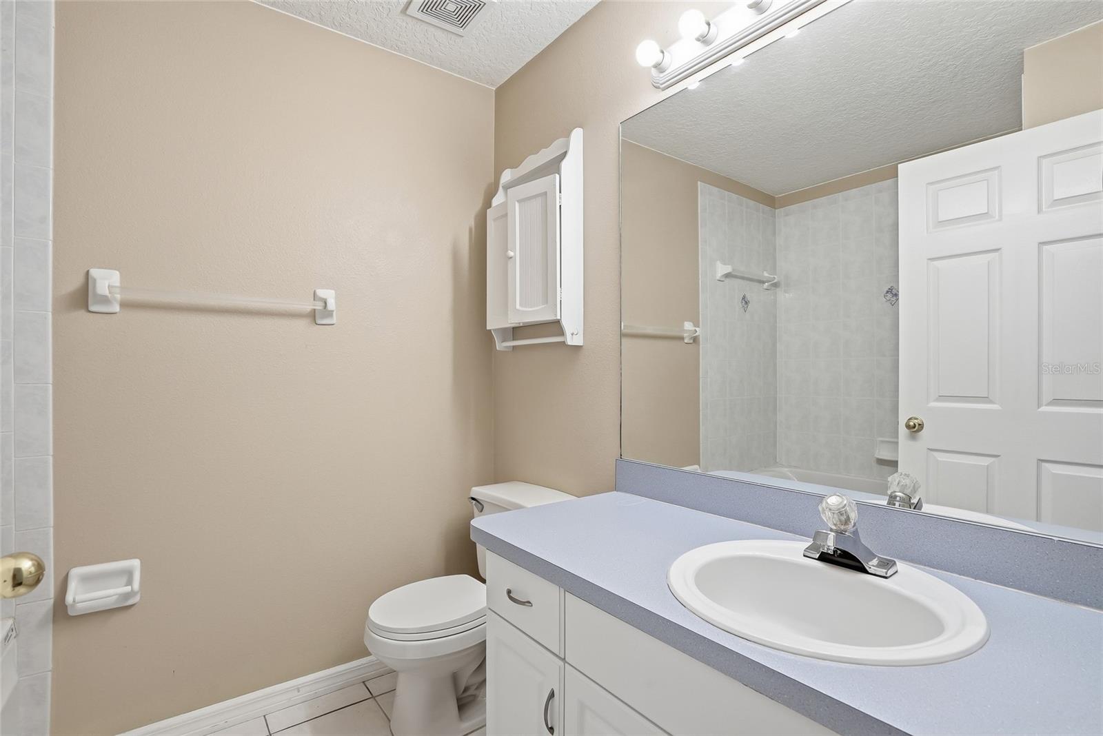 4717 LAKEWOOD DR, SEFFNER, FL, 33584