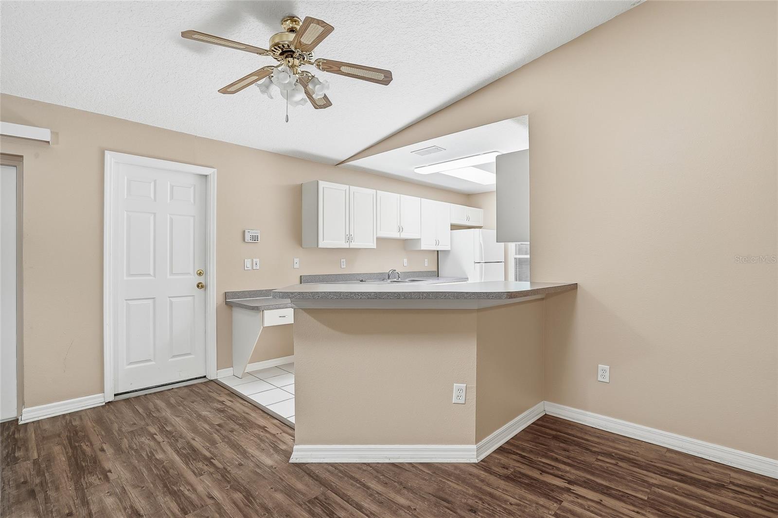 4717 LAKEWOOD DR, SEFFNER, FL, 33584