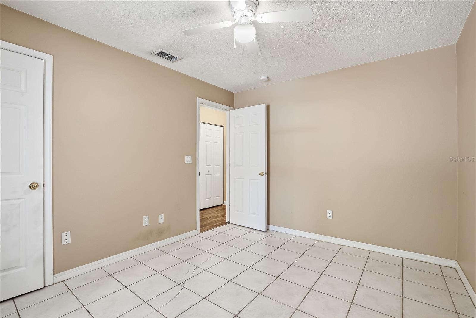 4717 LAKEWOOD DR, SEFFNER, FL, 33584