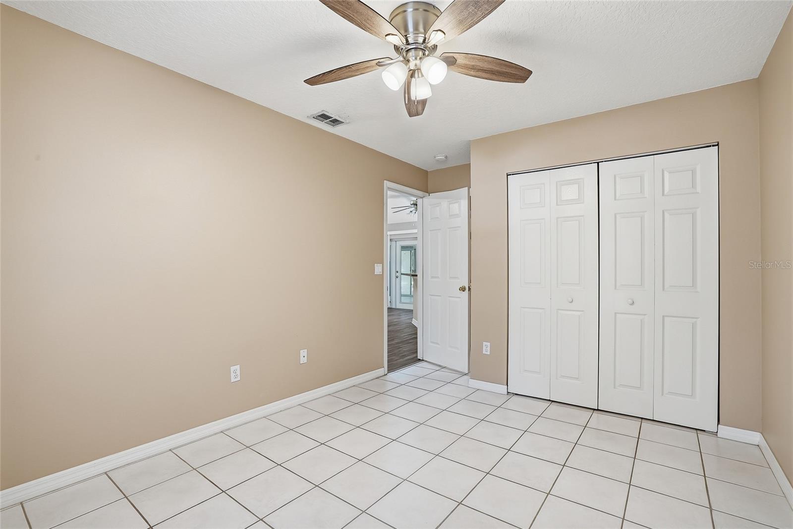 4717 LAKEWOOD DR, SEFFNER, FL, 33584