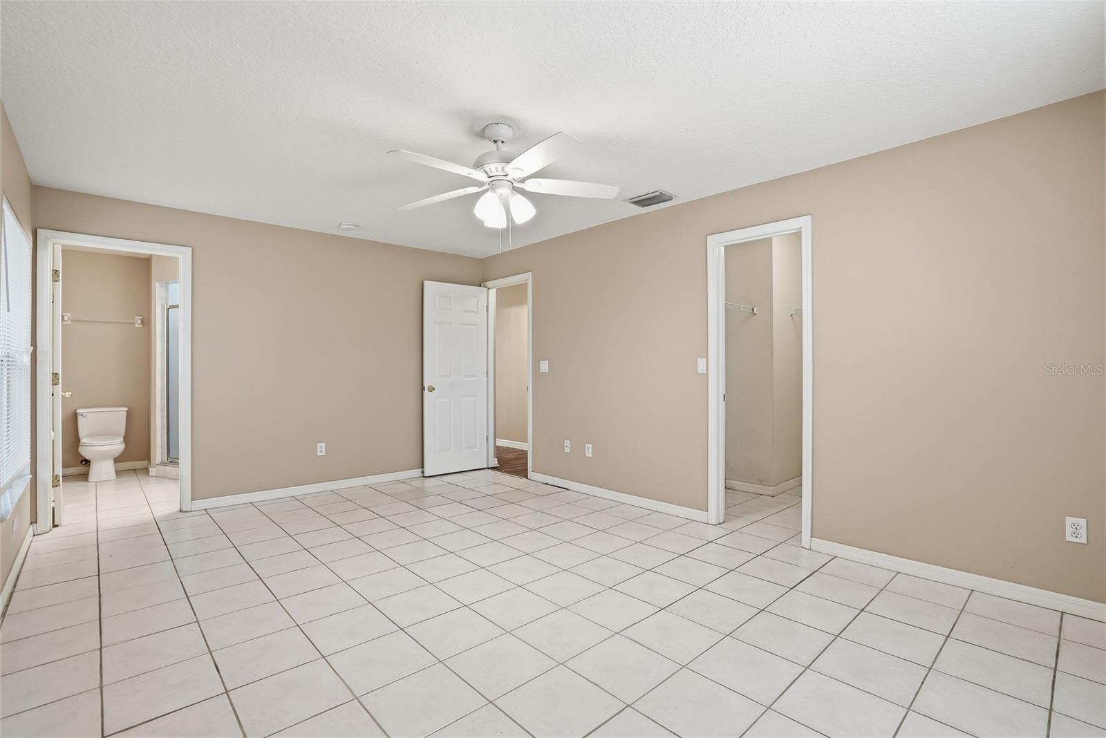 4717 LAKEWOOD DR, SEFFNER, FL, 33584