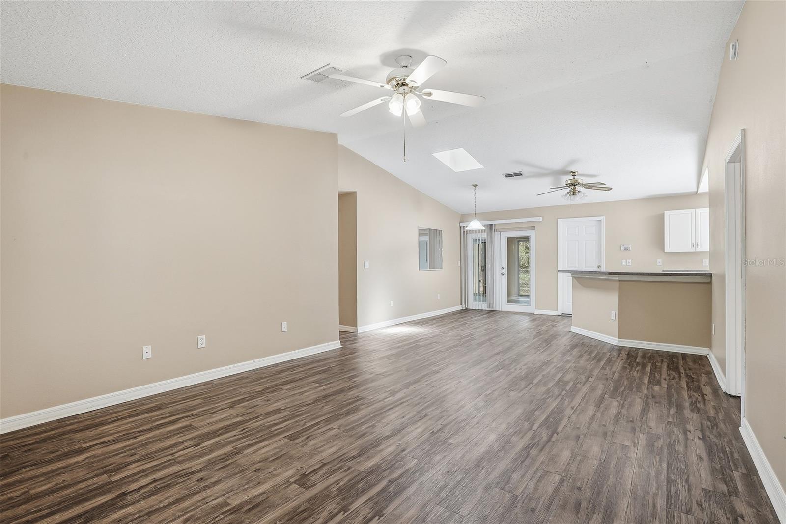 4717 LAKEWOOD DR, SEFFNER, FL, 33584