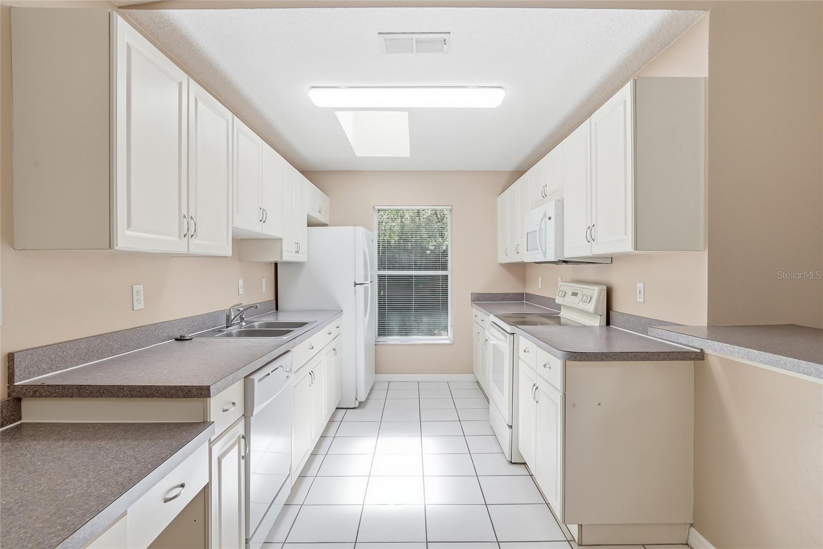 4717 LAKEWOOD DR, SEFFNER, FL, 33584