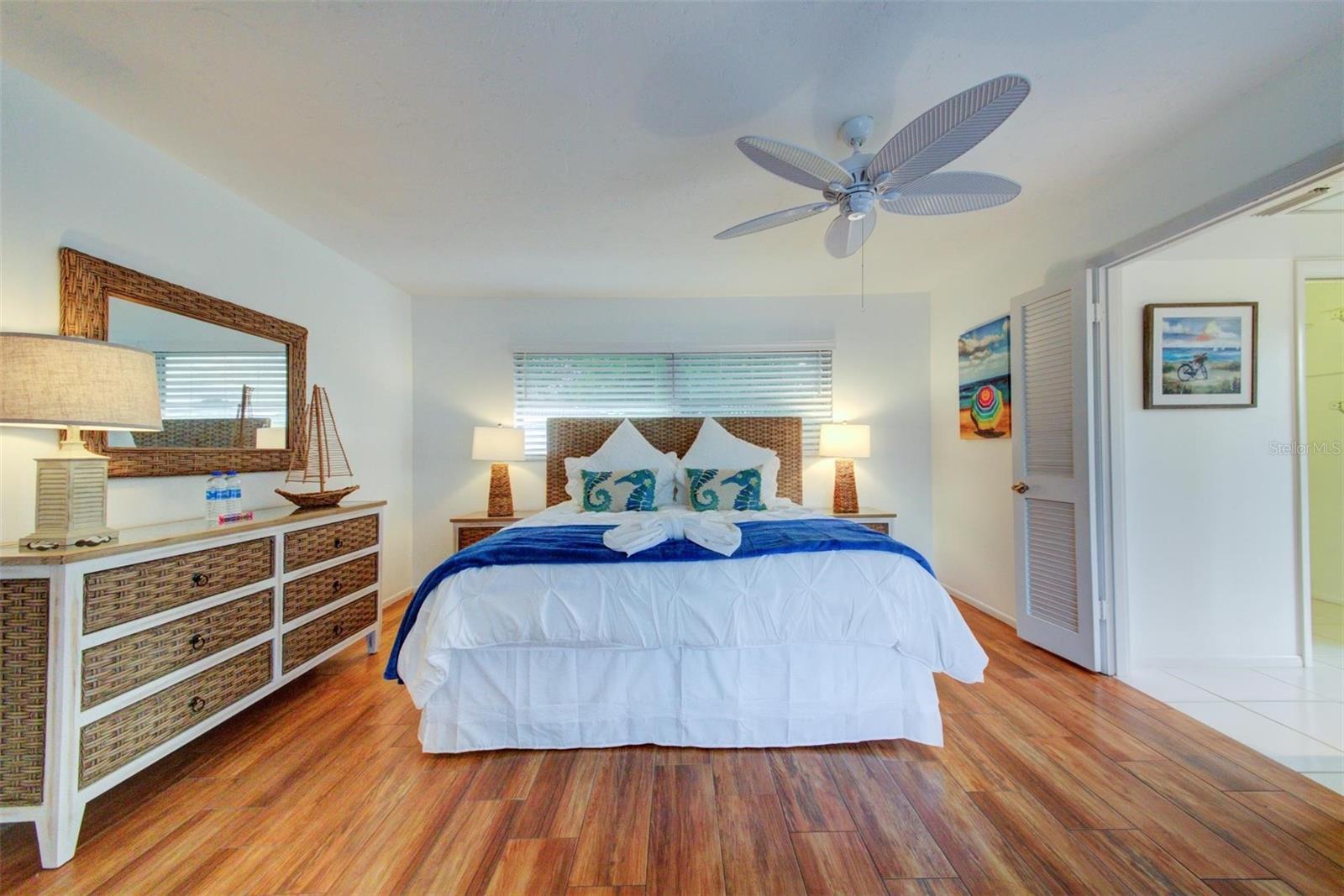 5354 SHADOW LAWN DR, SARASOTA, FL, 34242