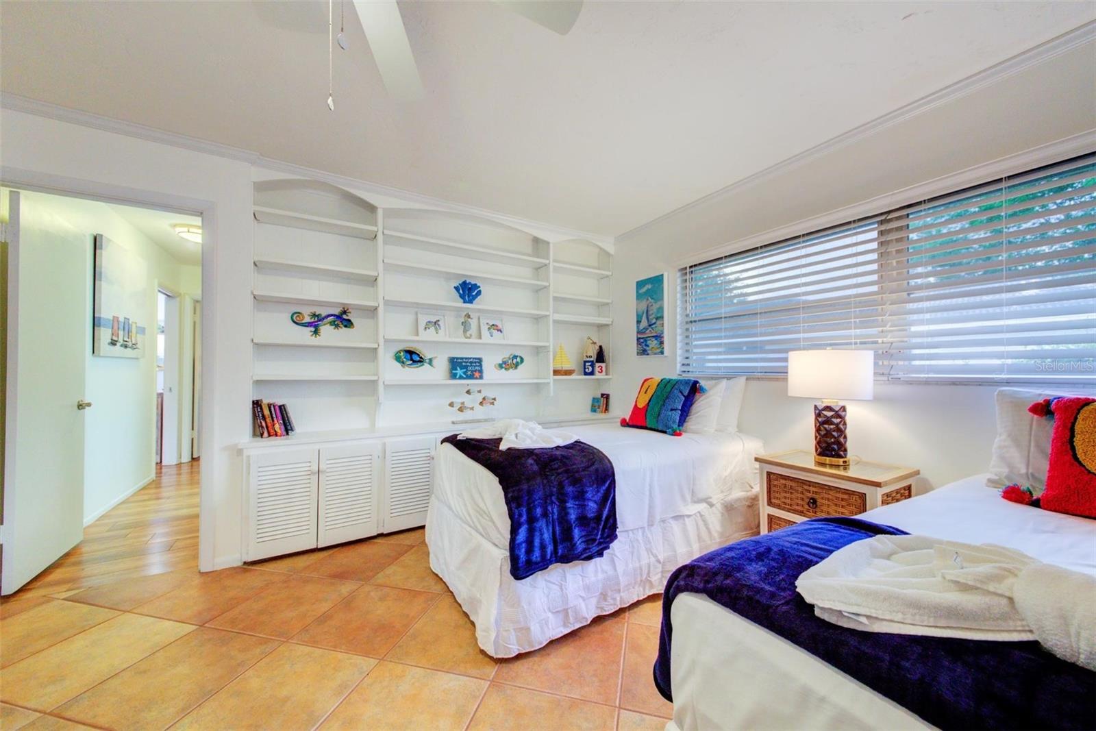 5354 SHADOW LAWN DR, SARASOTA, FL, 34242