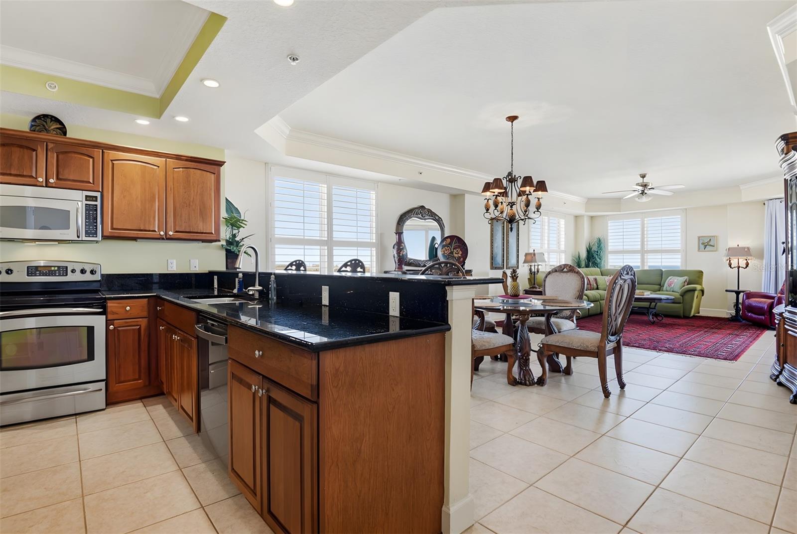 2403 S ATLANTIC AVE #811, DAYTONA BEACH SHORES, FL, 32118