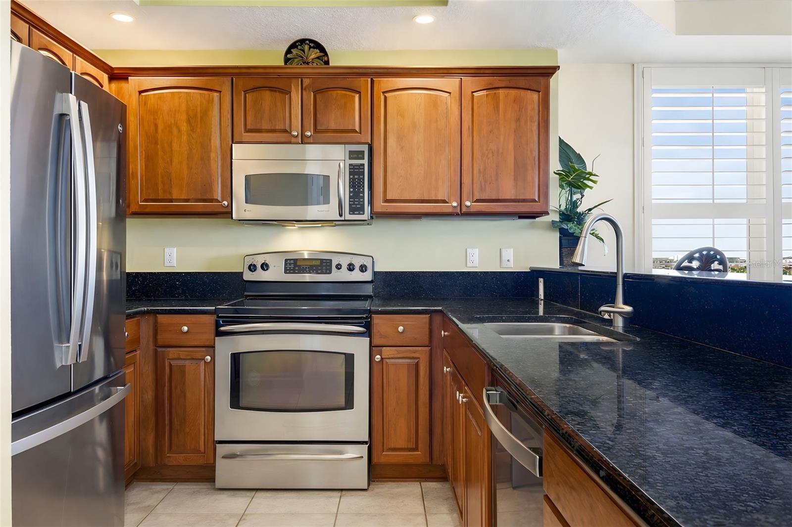 2403 S ATLANTIC AVE #811, DAYTONA BEACH SHORES, FL, 32118