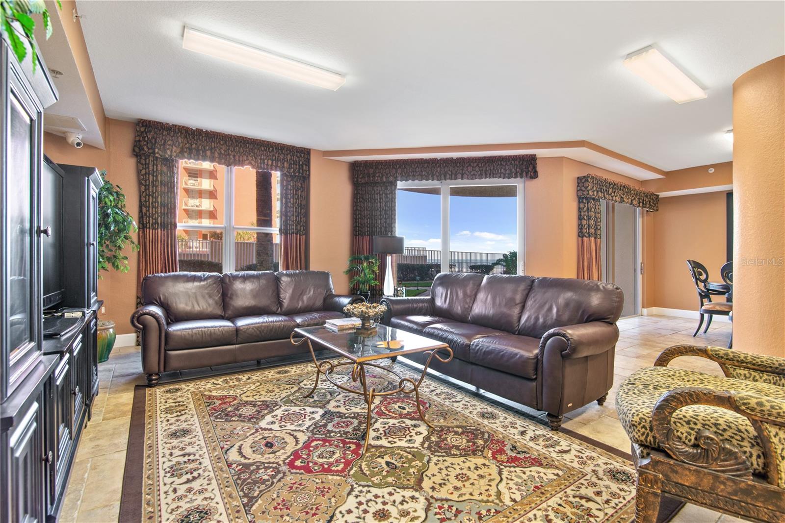 2403 S ATLANTIC AVE #811, DAYTONA BEACH SHORES, FL, 32118