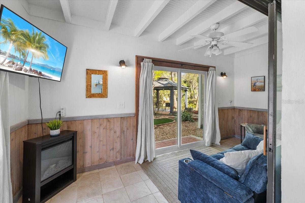 6093 AVENUE OF THE PALMS, WEEKI WACHEE, FL, 34607