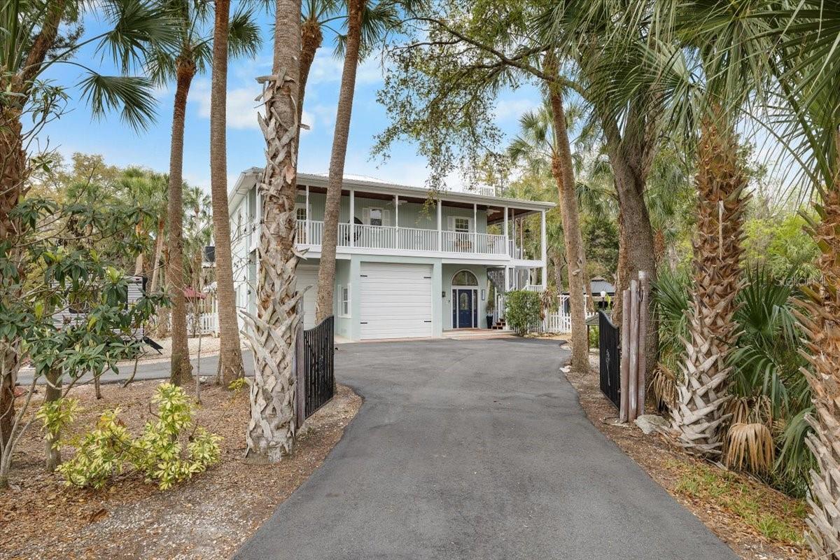 6093 AVENUE OF THE PALMS, WEEKI WACHEE, FL, 34607