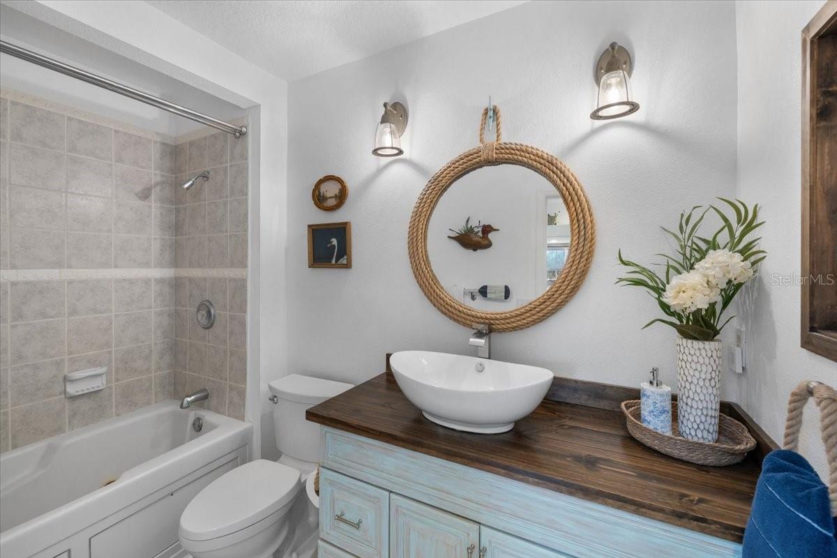 6093 AVENUE OF THE PALMS, WEEKI WACHEE, FL, 34607