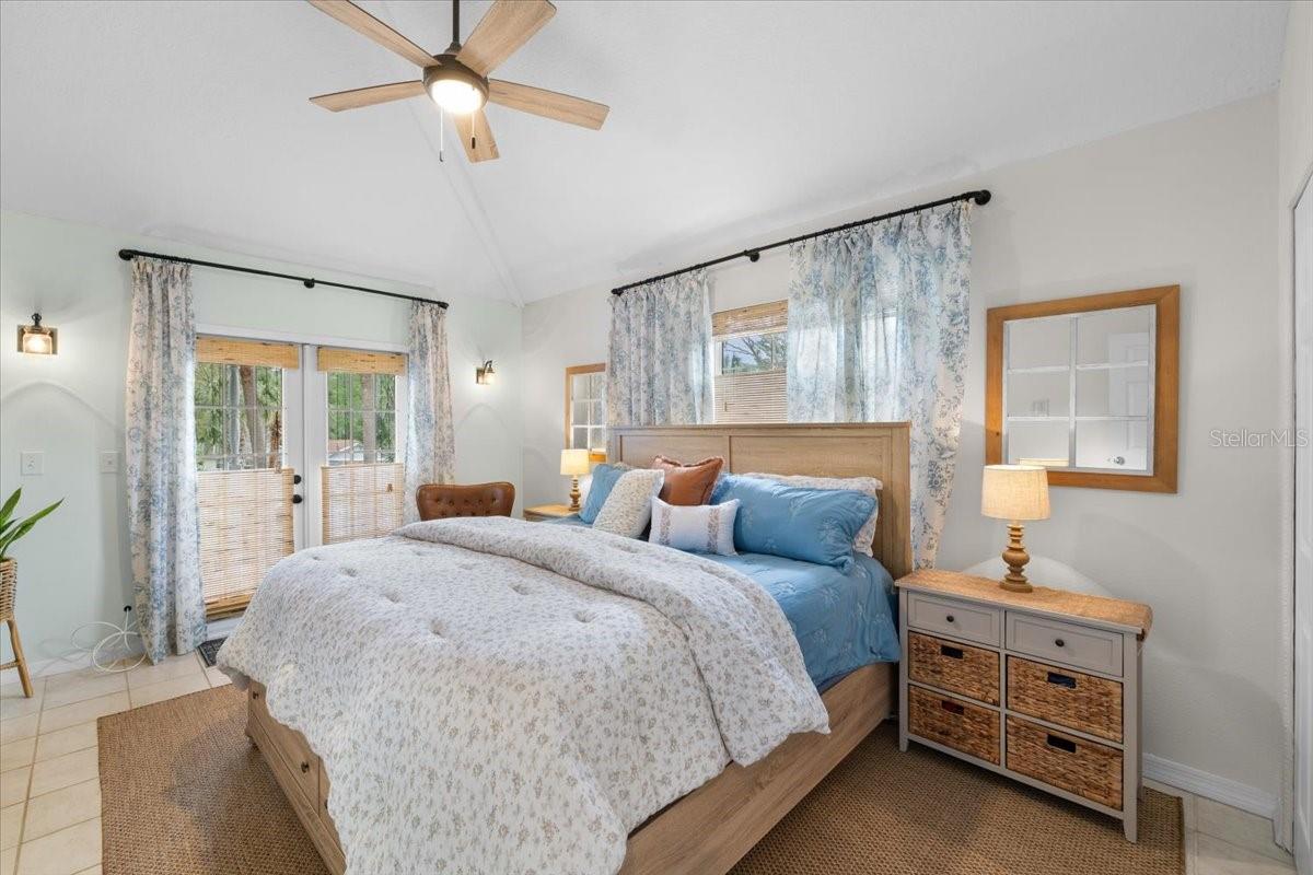 6093 AVENUE OF THE PALMS, WEEKI WACHEE, FL, 34607