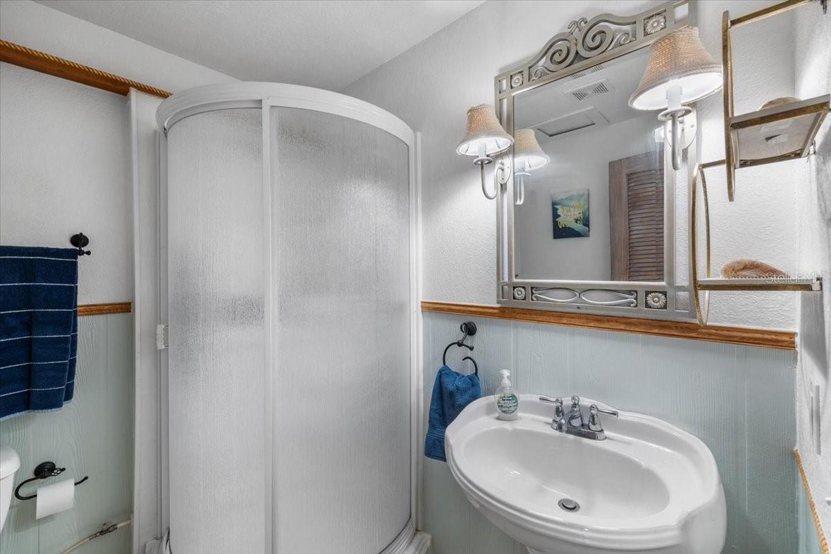 6093 AVENUE OF THE PALMS, WEEKI WACHEE, FL, 34607