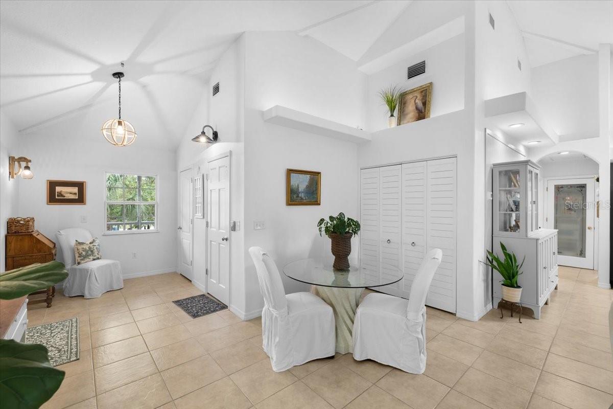 6093 AVENUE OF THE PALMS, WEEKI WACHEE, FL, 34607