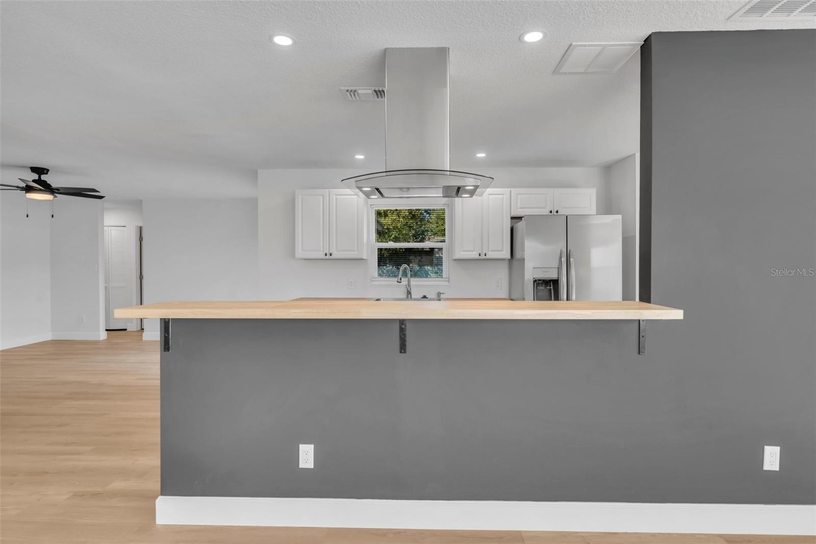 2216 CHERBOURG CT, ORLANDO, FL, 32808