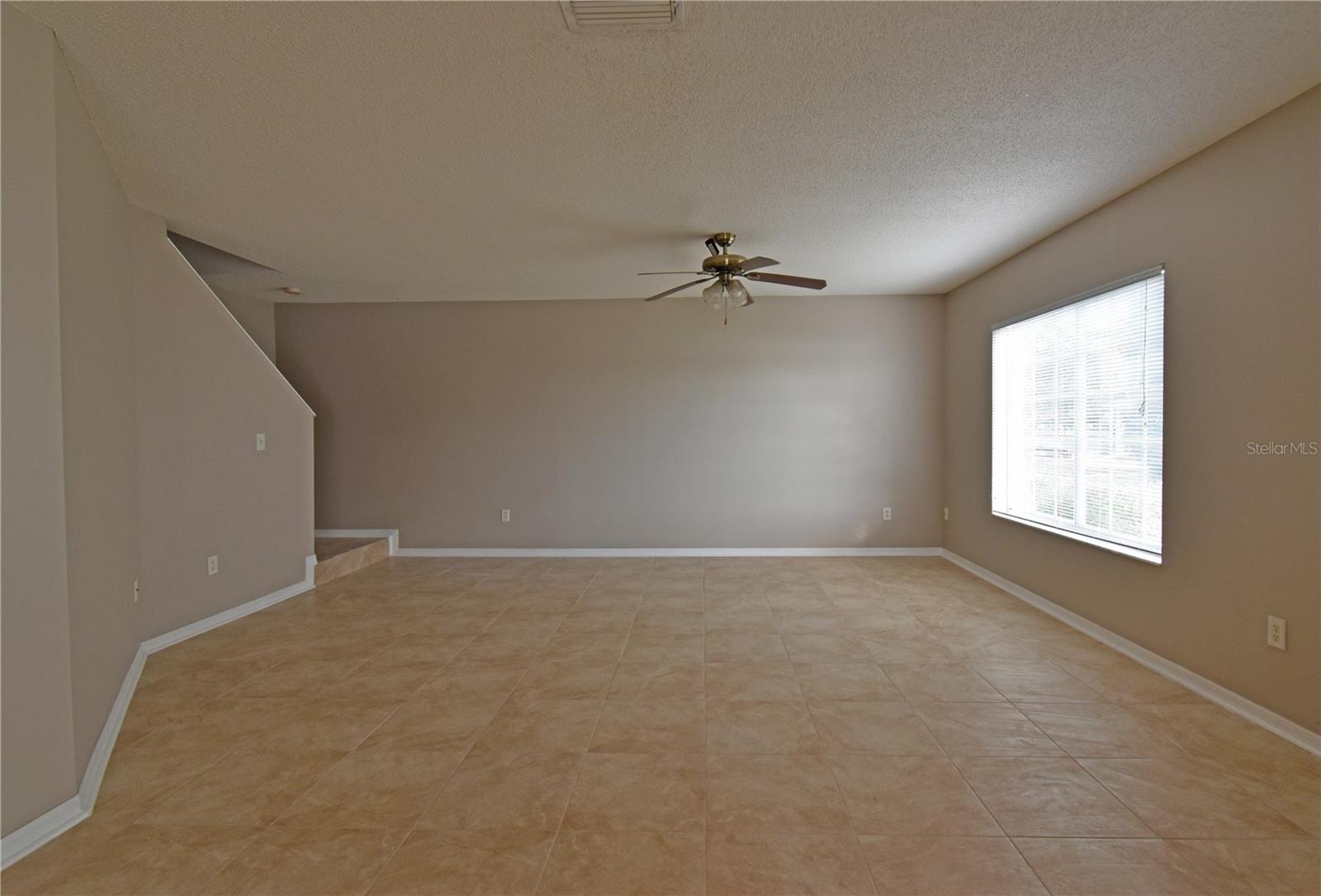 4077 DOLPHIN DR, TAMPA, FL, 33617