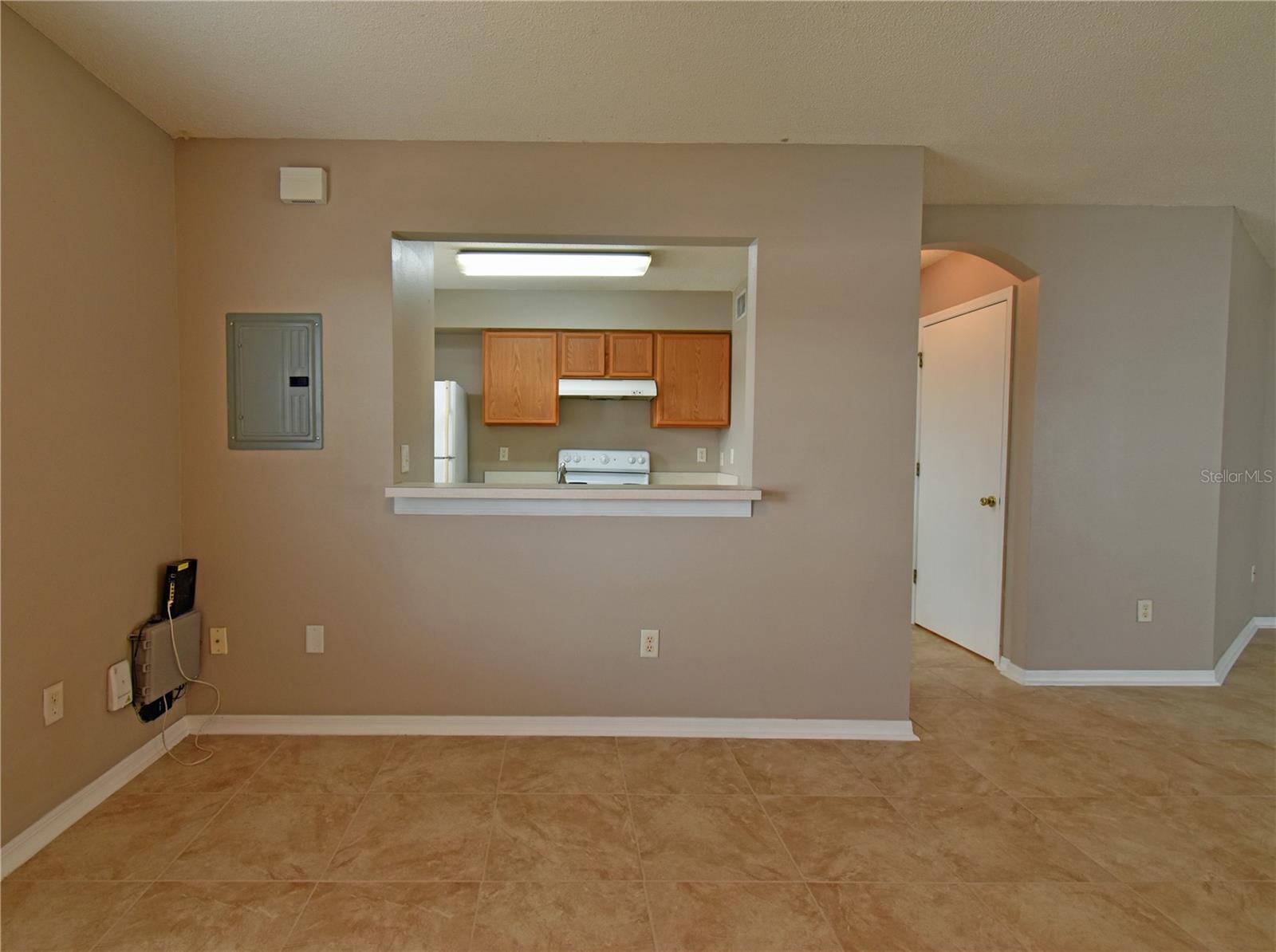 4077 DOLPHIN DR, TAMPA, FL, 33617