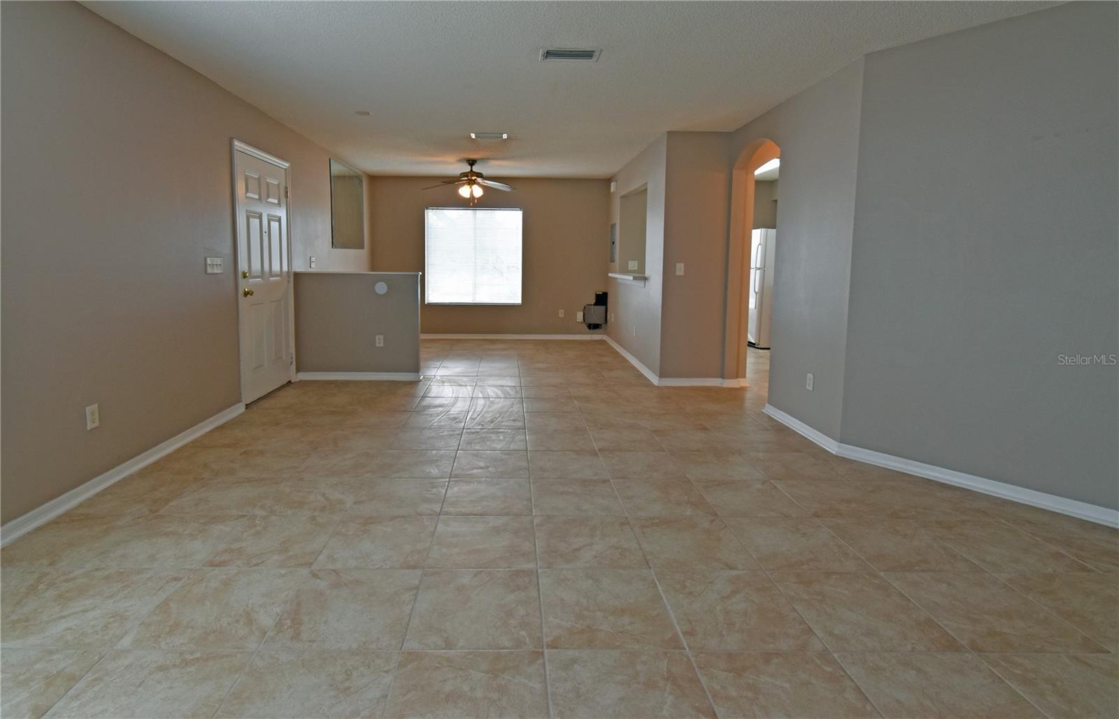 4077 DOLPHIN DR, TAMPA, FL, 33617