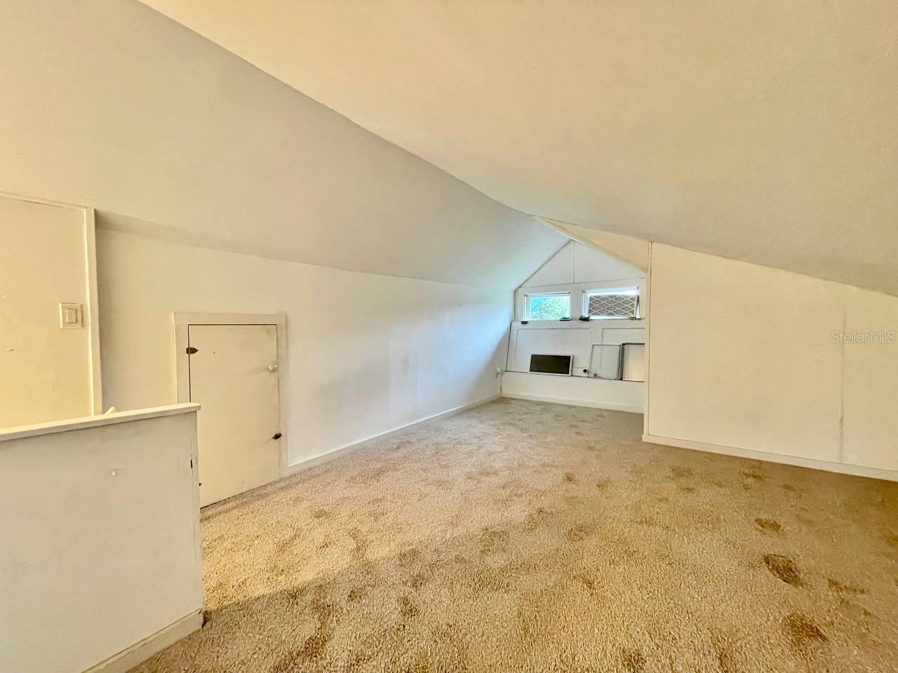 557 6TH AVE N, ST PETERSBURG, FL, 33701