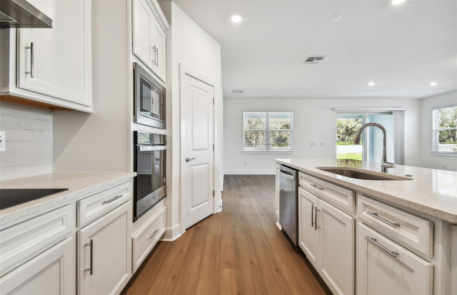 17040 CANARY TRL, PARRISH, FL, 34219