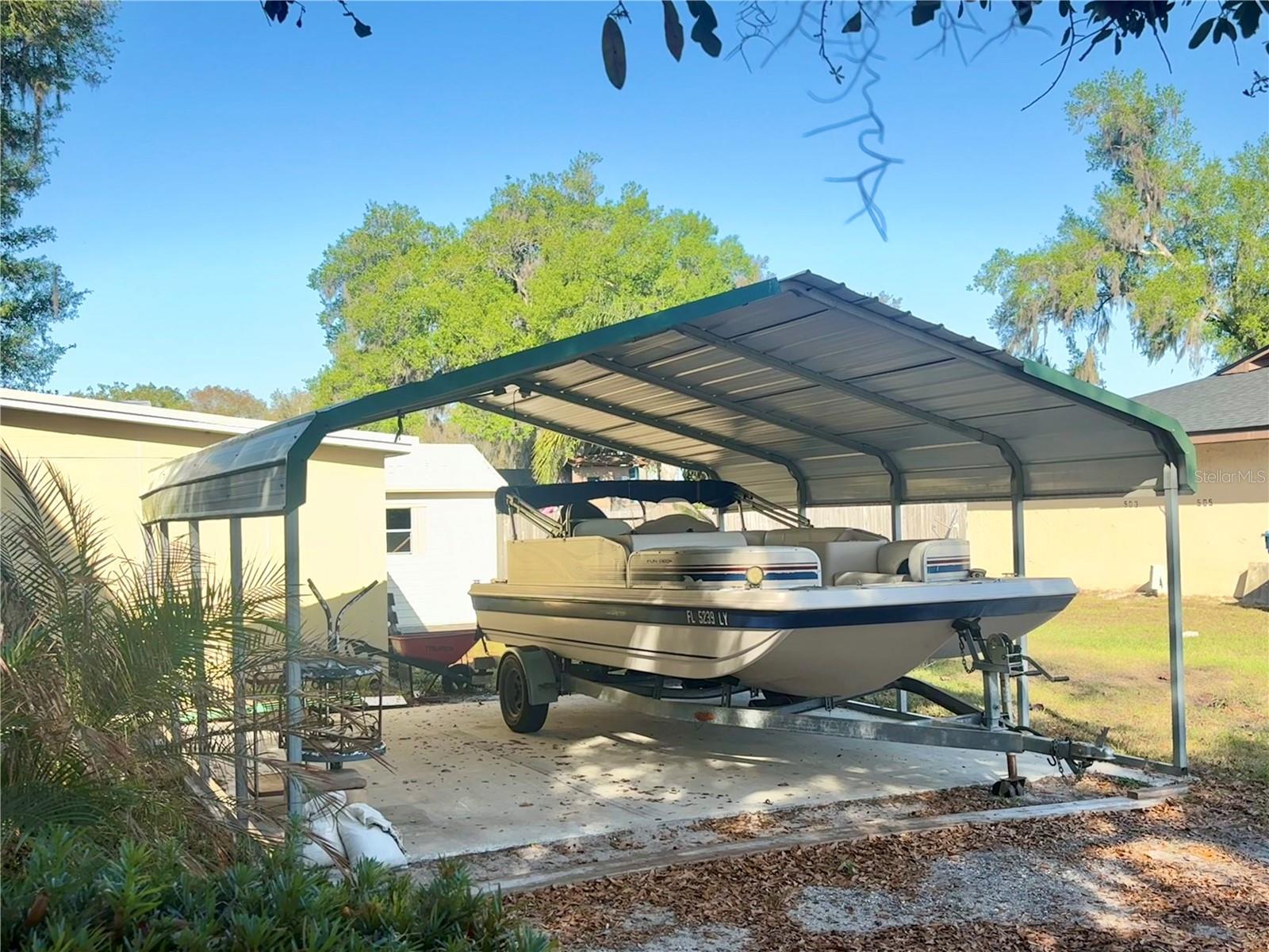 501 N LANIER AVE, FORT MEADE, FL, 33841