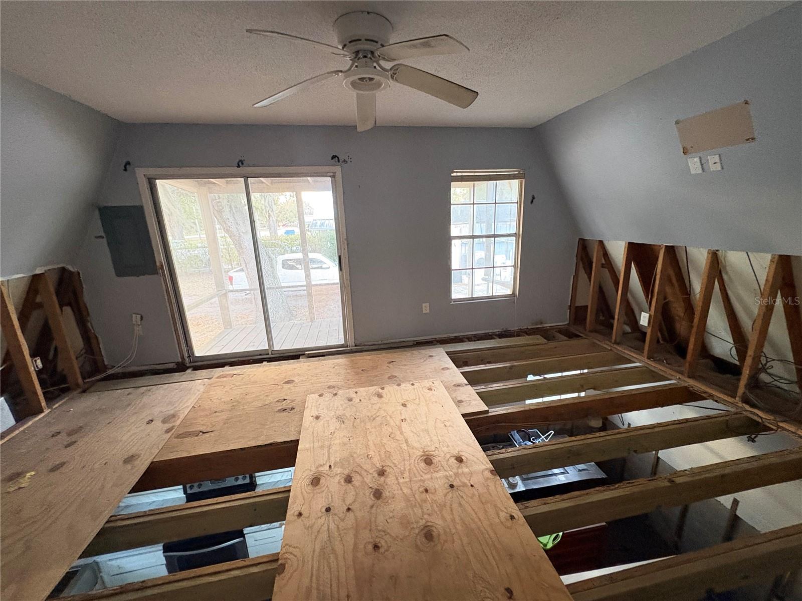 501 N LANIER AVE, FORT MEADE, FL, 33841