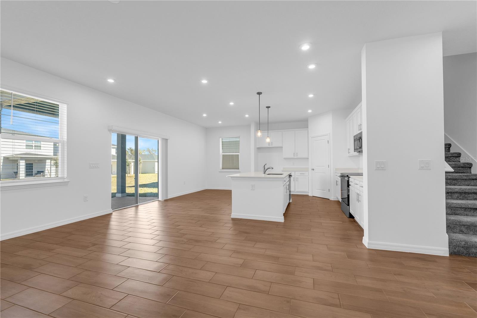 5472 MEADOW WALK DR, DAVENPORT, FL, 33837