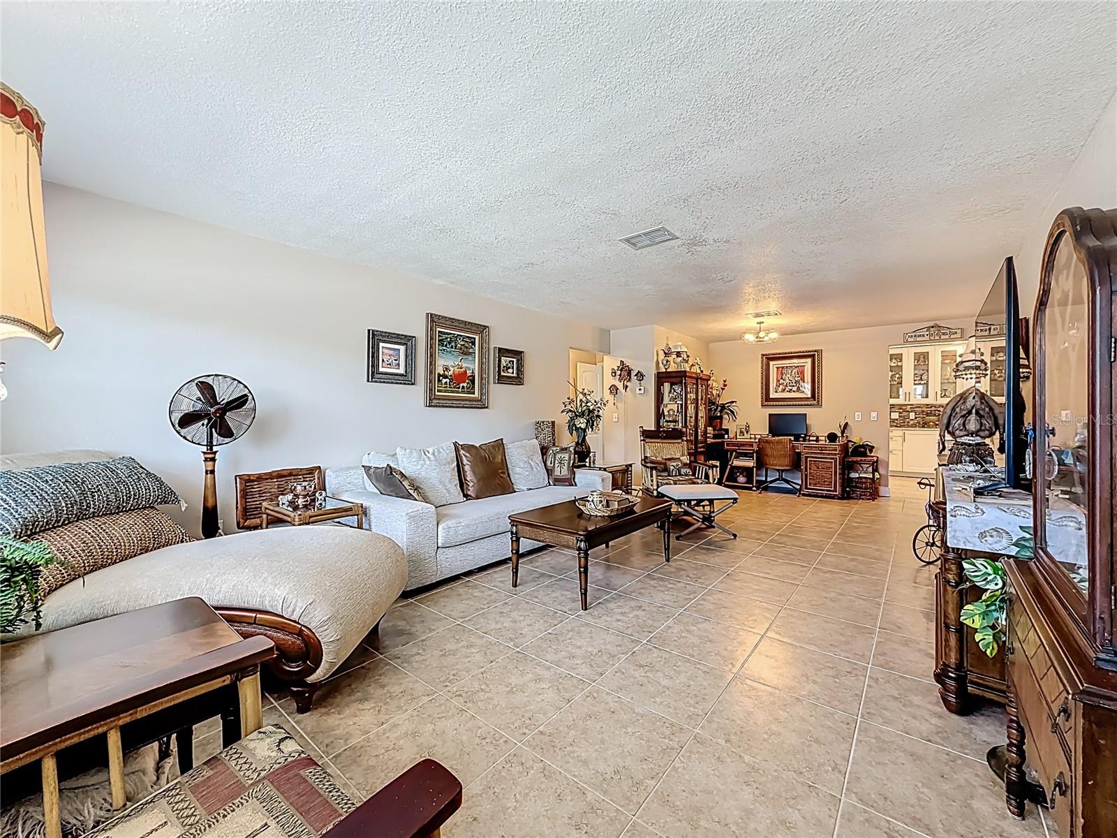 304 MINDY DR, LARGO, FL, 33771