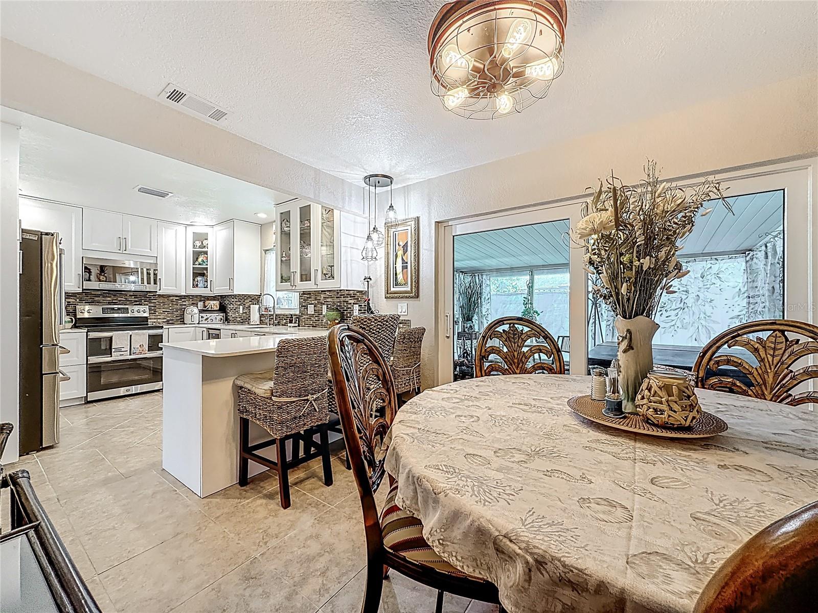 304 MINDY DR, LARGO, FL, 33771
