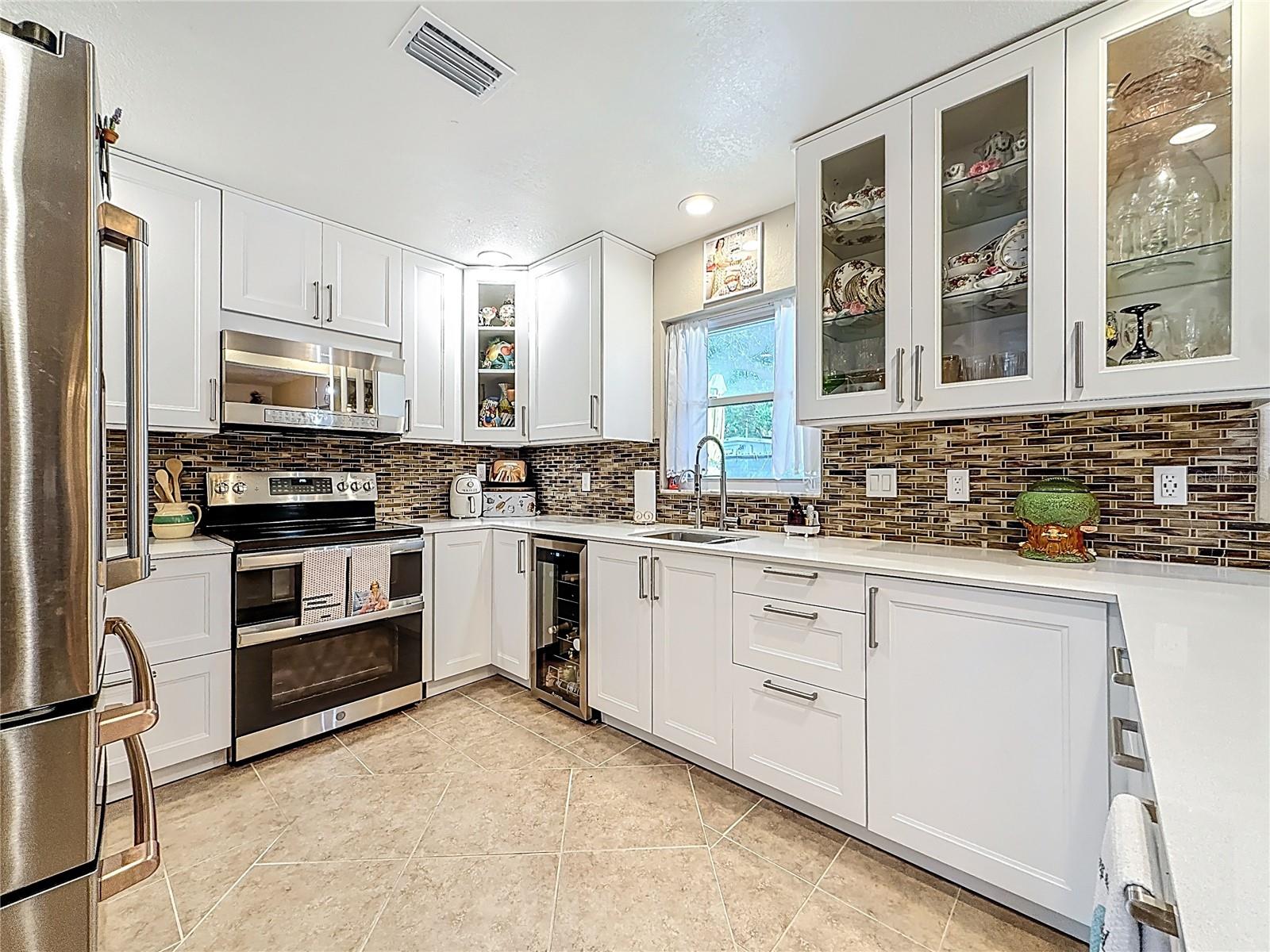 304 MINDY DR, LARGO, FL, 33771