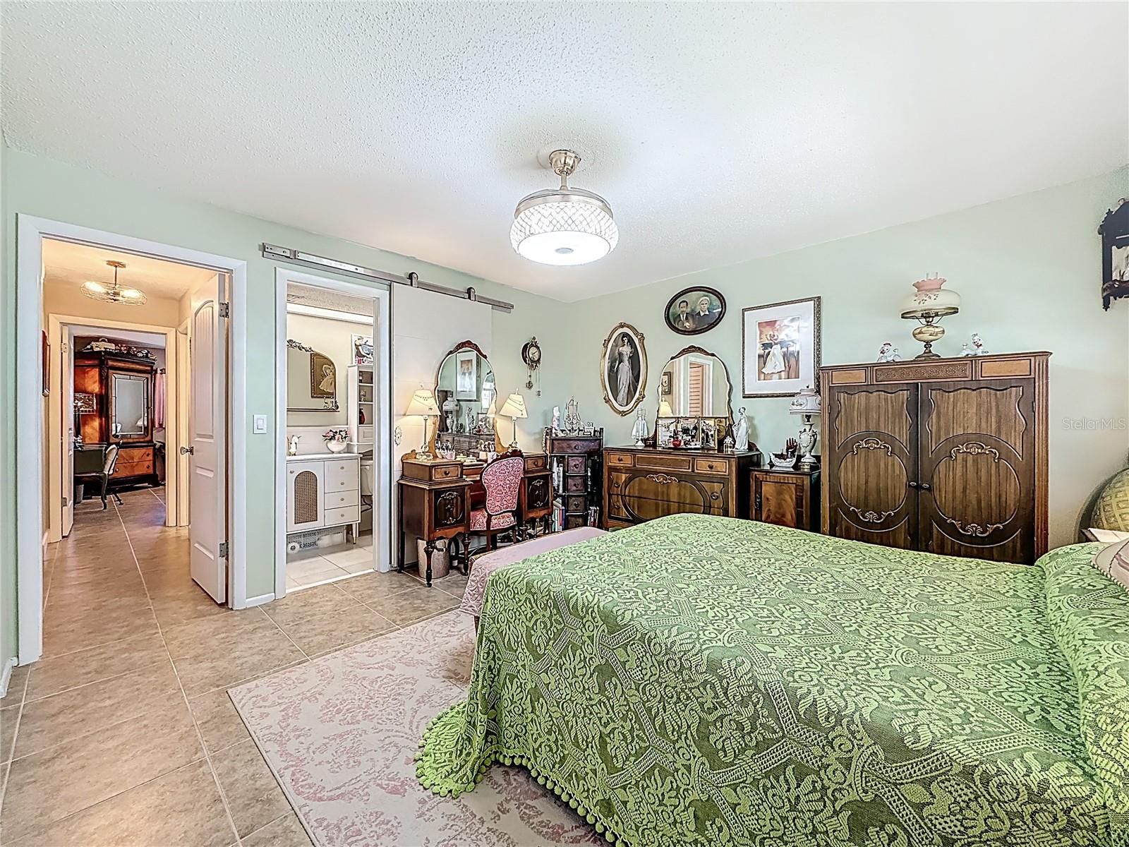 304 MINDY DR, LARGO, FL, 33771