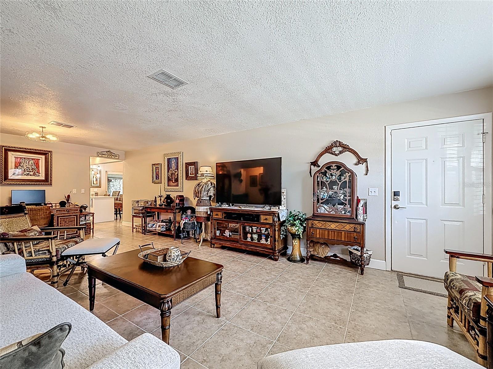 304 MINDY DR, LARGO, FL, 33771