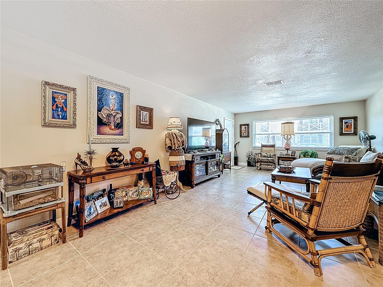 304 MINDY DR, LARGO, FL, 33771