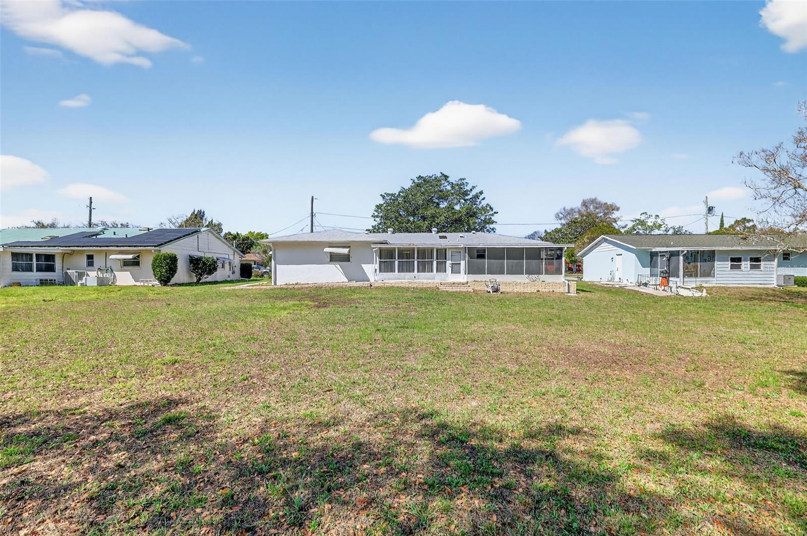 623 THIRD AVE, LADY LAKE, FL, 32159