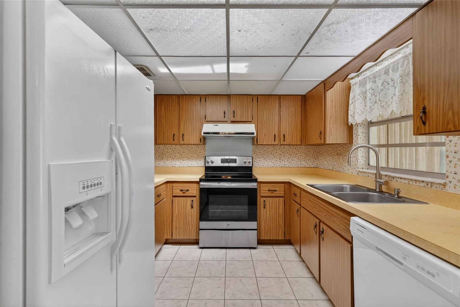 623 THIRD AVE, LADY LAKE, FL, 32159