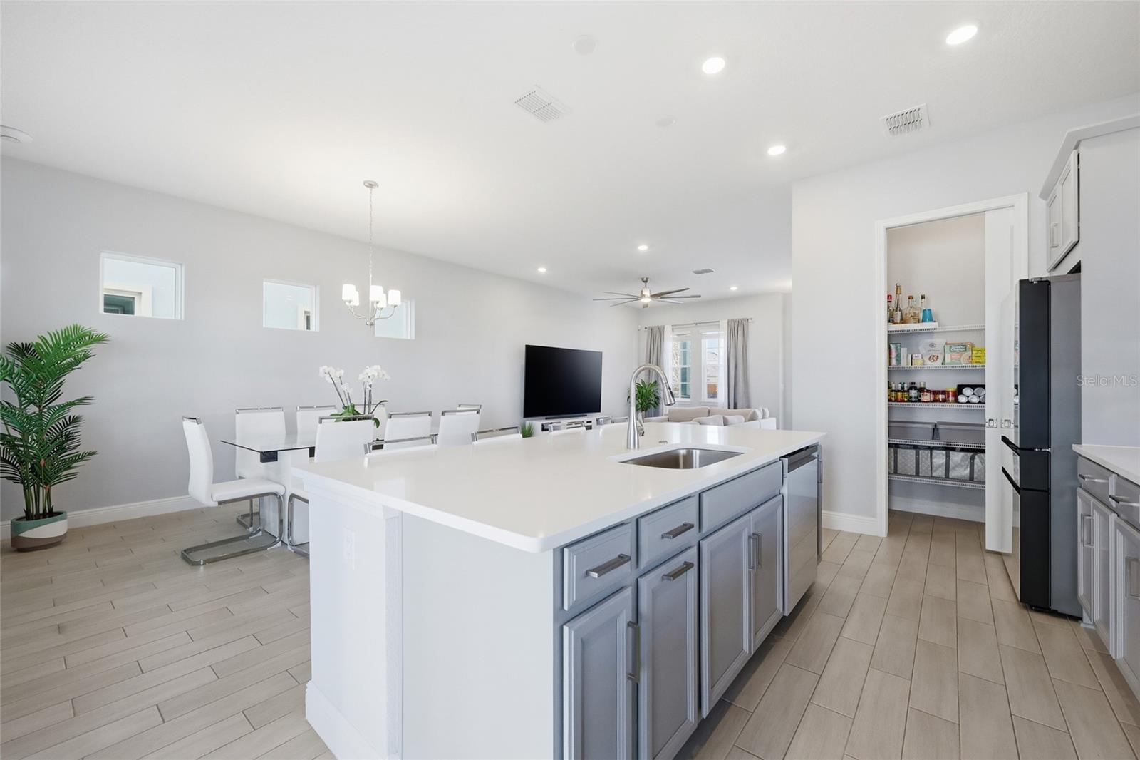 10101 PEARSON AVE, ORLANDO, FL, 32827