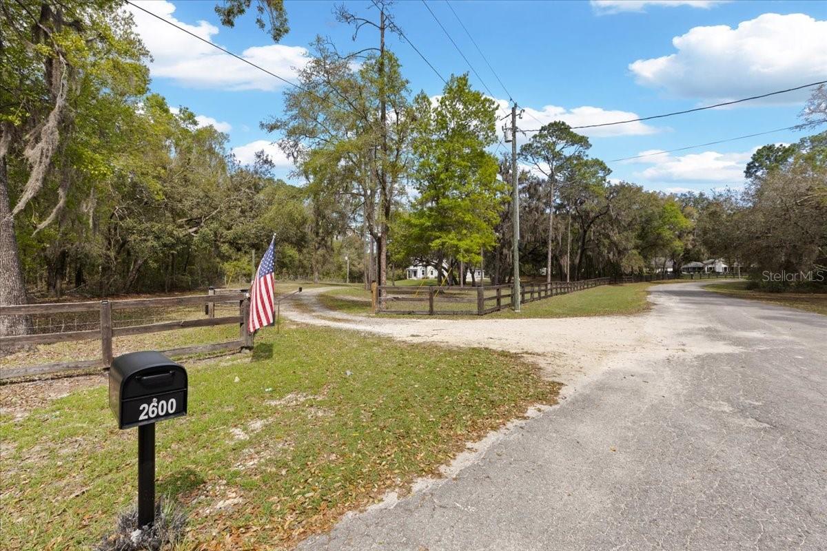 2600 SE 48TH AVE, TRENTON, FL, 32693