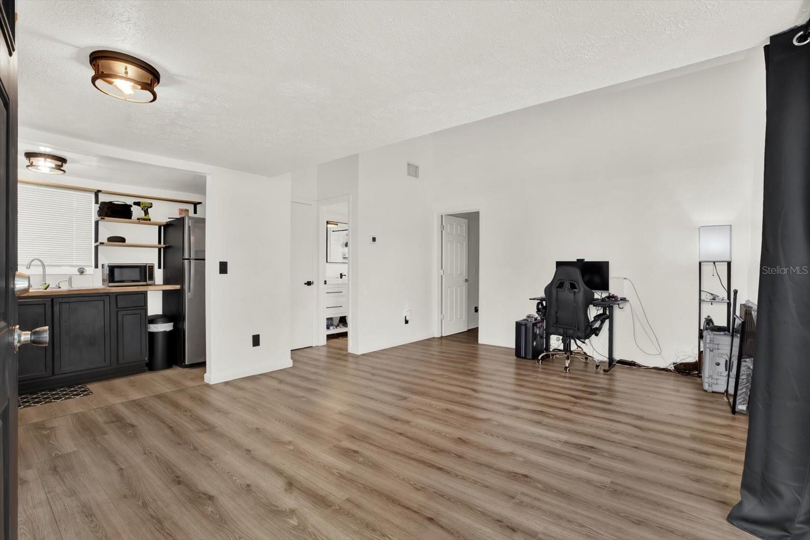 8606 N SEMMES ST #A, TAMPA, FL, 33604