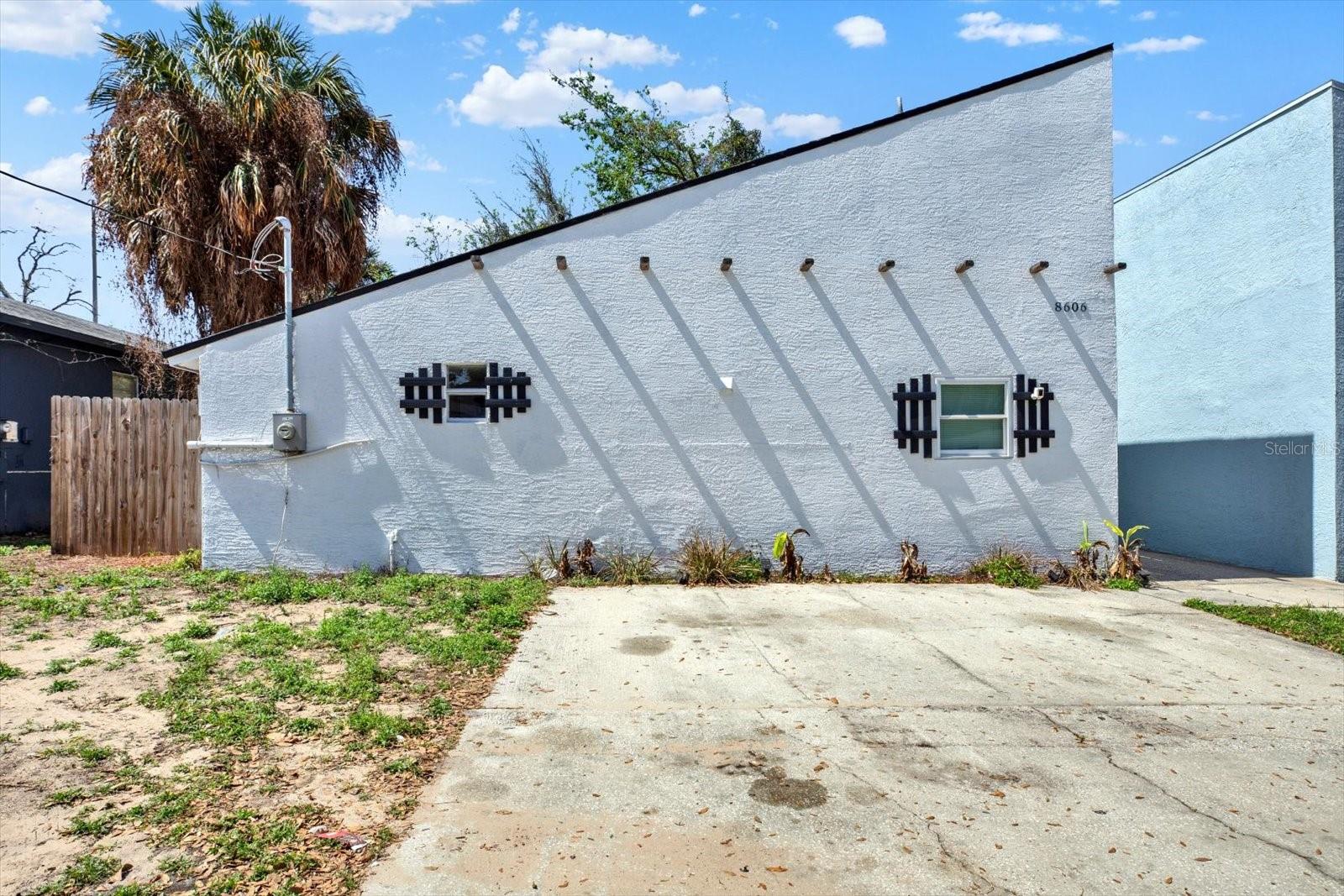8606 N SEMMES ST #A, TAMPA, FL, 33604